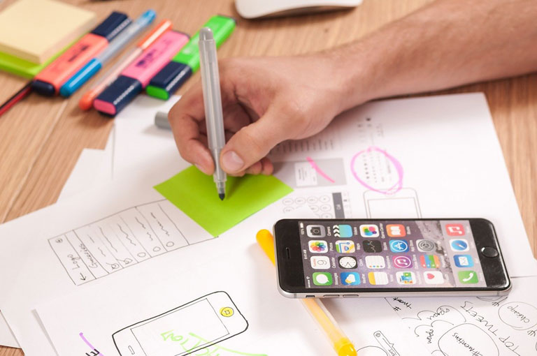 corso full stack applicazioni web